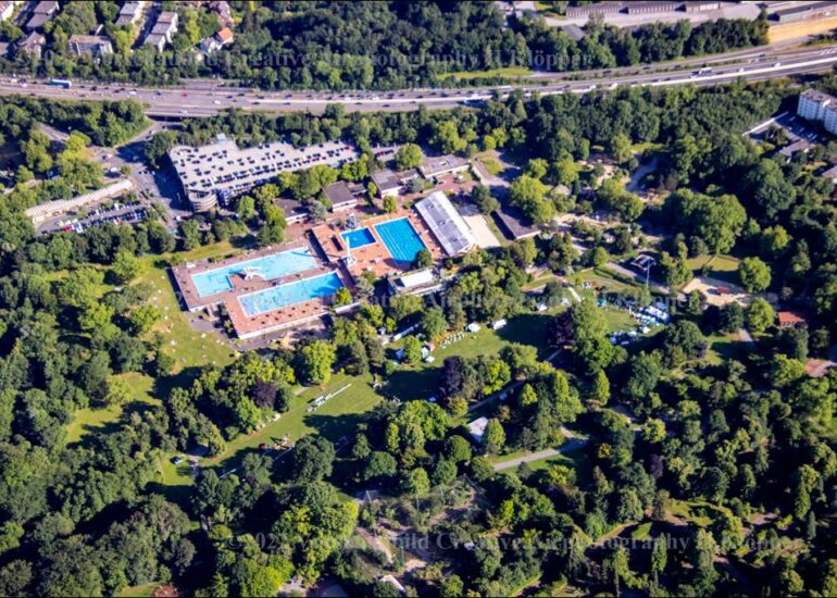 luftbilder essen,luftbilder https://luftbildfotografie-nrw.de/wp-content/uploads/2022/03/Essen_Villa-Huegel-2019.09_14.jpg