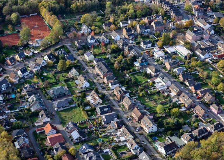 Luftbild Schloss Bedburg ein Schloss in Bedburg im Rhein-Erft-Kreis in Nordrhein-Westfalen