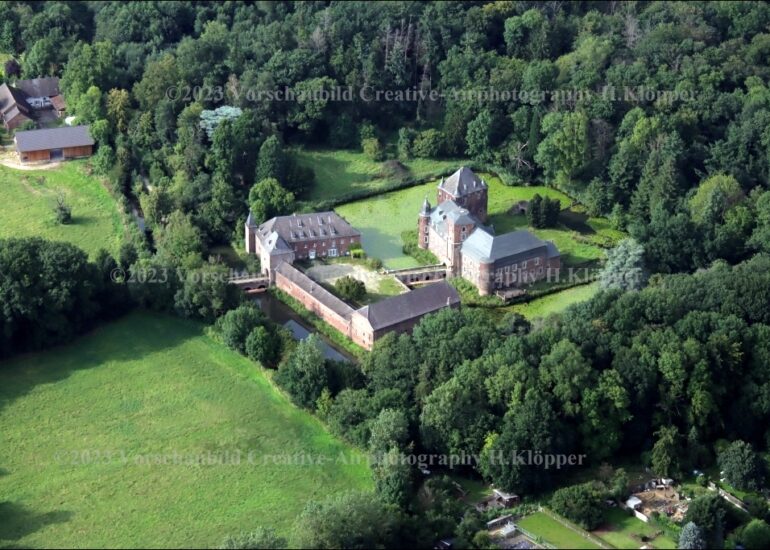 luftbilder jülich,luftbilder https://luftbildfotografie-nrw.de/wp-content/uploads/2022/12/Luftbild-Niederzier-Tagebau-Hambach-8272.jpg