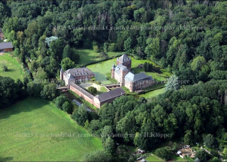 luftbilder jülich,luftbilder https://luftbildfotografie-nrw.de/wp-content/uploads/2022/12/Luftbild-Niederzier-Tagebau-Hambach-8272.jpg