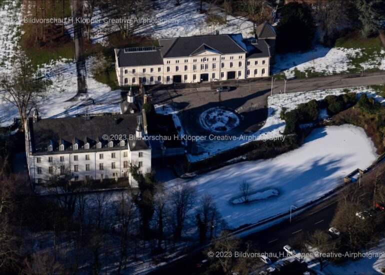 luftbilder essen schloss borbeck im ruhrgebiet von nordrhein westfalen