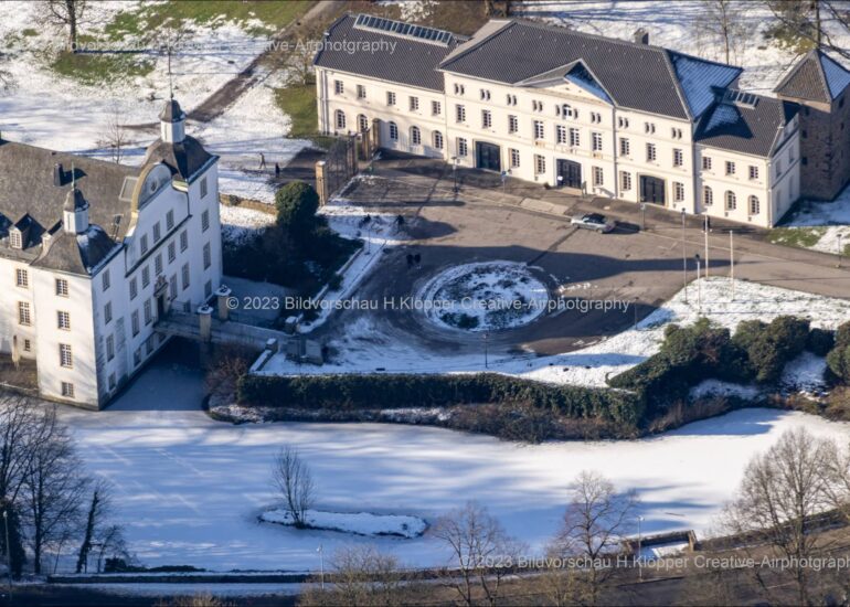 luftbilder essen schloss borbeck im ruhrgebiet von nordrhein westfalen