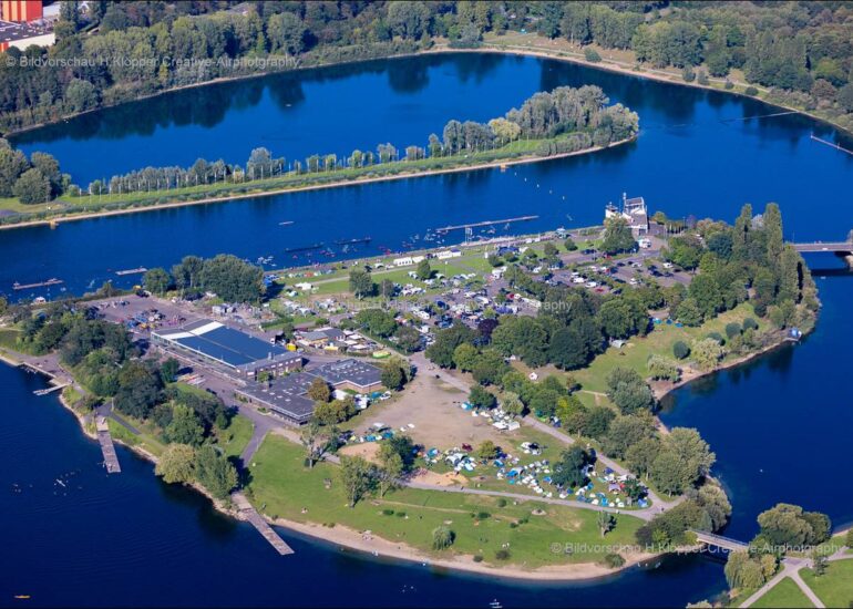Leistungssport- Zentrum der Regattastrecken - Rennbahn Fühlinger See in Köln im Bundesland Nordrhein-Westfalen, Deutschland
