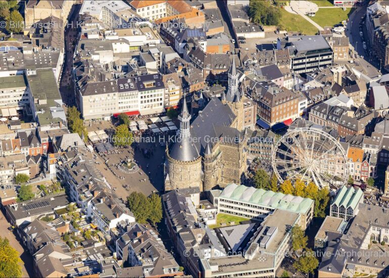 Luftbild Kirchengebäude des Domes 