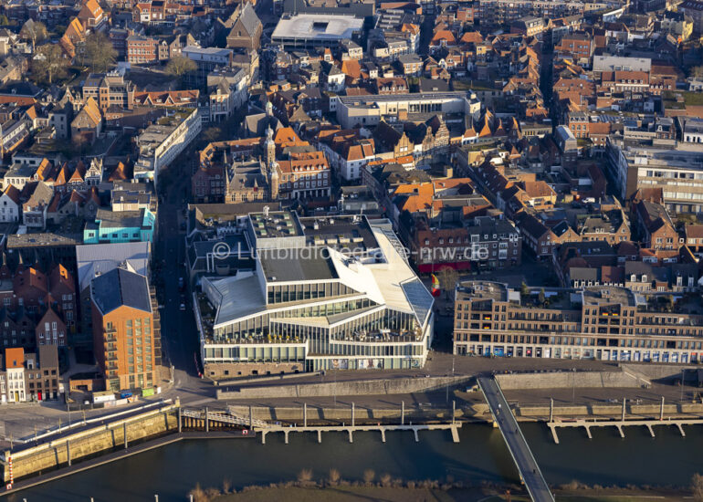 Luftbild Gebäude des Konzerthauses und Theater- Schauspielhauses 