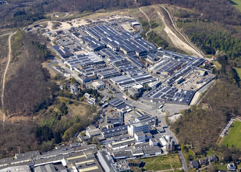 Luftbild Werksgelände der Siegfried Jacob Metallwerke GmbH & Co. KG an der Jacobstraße in Ennepetal