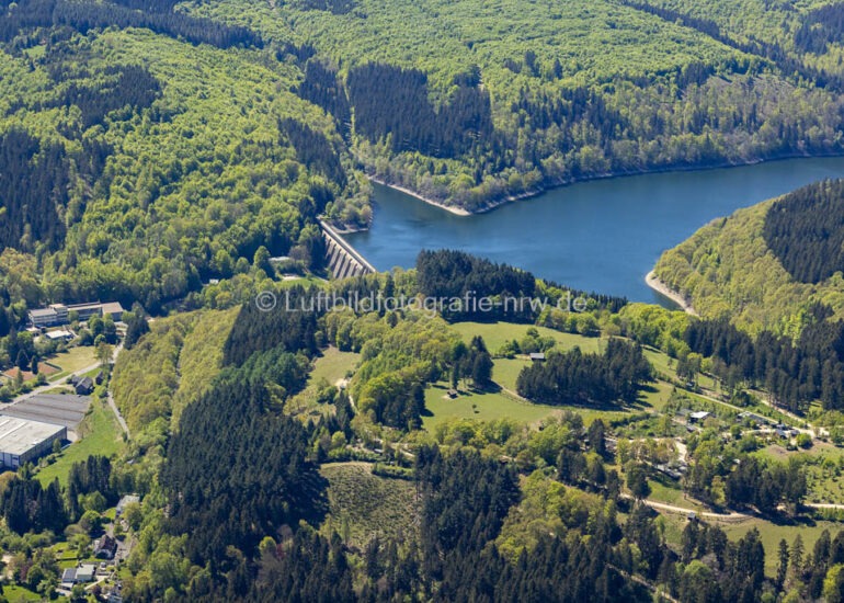 luftbilder Hellenthal,luftbilder https://luftbildfotografie-nrw.de/wp-content/uploads/2025/06/Luftbilder-Reifferscheit-Hellenthal-2959.jpg