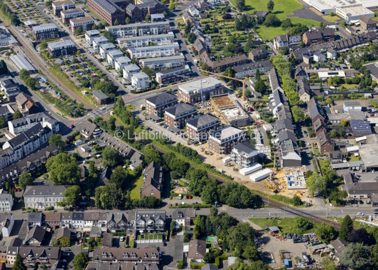 Luftbild Lückenbebauung entlang der Mehrfamilienhaus- Wohnhaus- Siedlung in Kempen im Bundesland Nordrhein-Westfalen, Deutschland