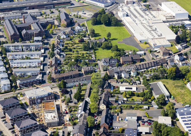 Luftbild Mischbebauung der Wohngebiets- und Gewerbeansiedlung an der Schorndorfer Straße, Arnoldstraße in Kempen im Bundesland Nordrhein-Westfalen, Deutschland