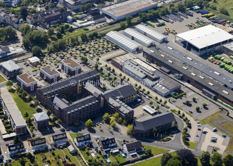 Luftbild Mischbebauung der Wohngebiets- und Gewerbeansiedlung an der Schorndorfer Straße, Arnoldstraße in Kempen im Bundesland Nordrhein-Westfalen, Deutschland