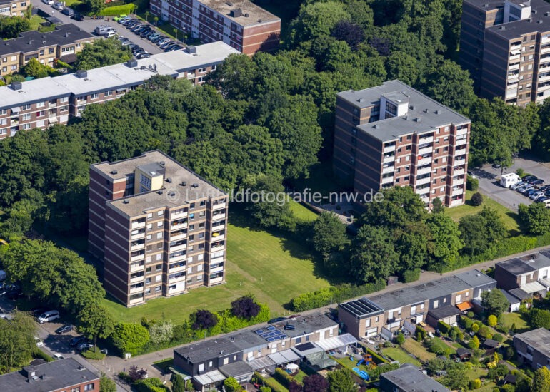 Luftbild Wohngebiet einer industriell gefertigten Plattenbau- Siedlung an der Briandstraße, Söderblomstraße in Kempen