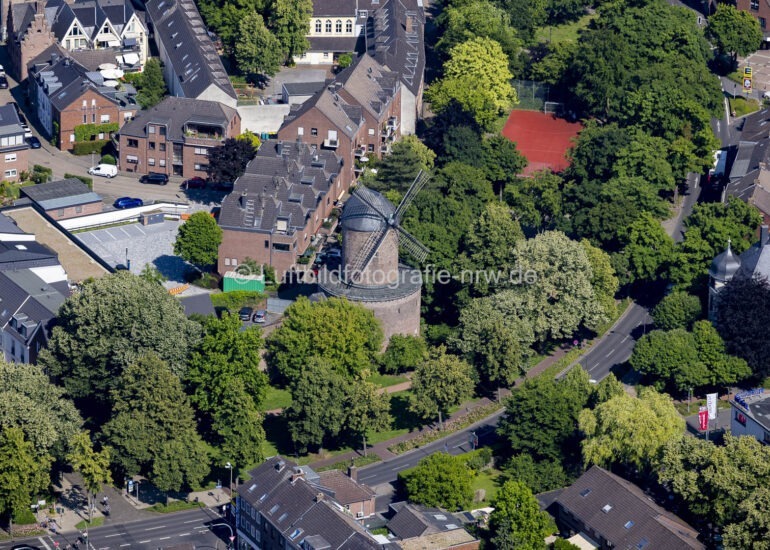 Luftbild Historische Windmühle 