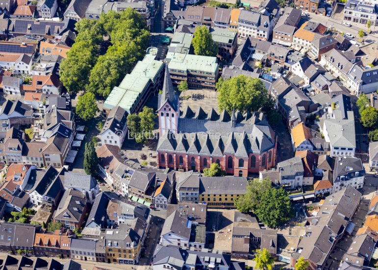 Luftbild Altstadtbereich und Innenstadtzentrum an der Straße Bockengasse in Kempen im Bundesland Nordrhein-Westfalen, Deutschlan