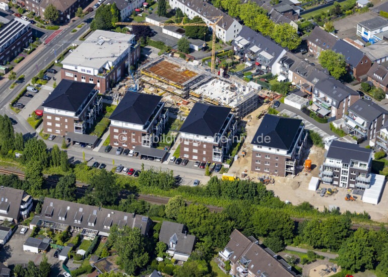 Luftbild Baustelle zur Lückenbebauung entlang der Mehrfamilienhaus- Wohnhaus- Siedlung an der Dr-Luft-Straße in Kempen im Bundesland Nordrhein-Westfalen, Deutschland