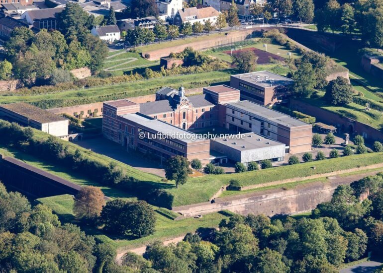 luftbilder jülich,luftbilder https://luftbildfotografie-nrw.de/wp-content/uploads/2022/12/Luftbild-Niederzier-Tagebau-Hambach-8272.jpg