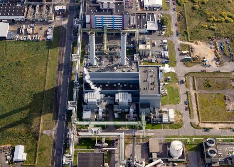 Luftbild Stromkraftwerk mit Stromerzeugungsanlagen 