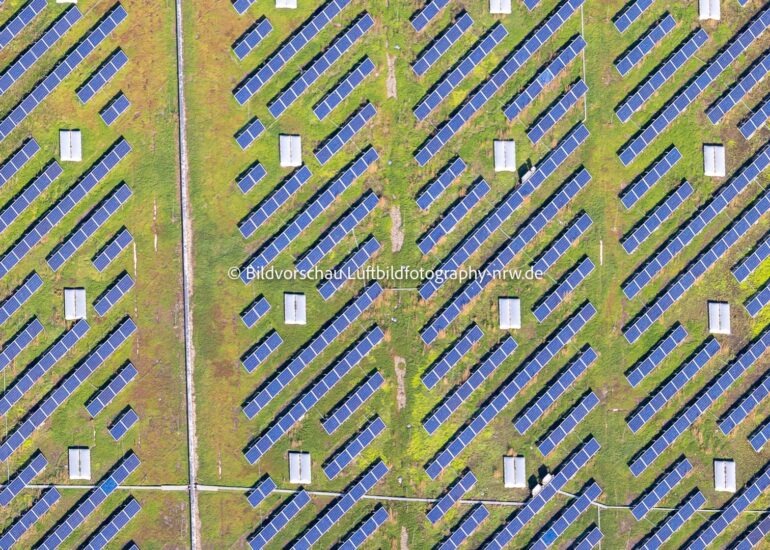 Luftbilder dormagen,luftbilder,luftbildfotografie https://luftbildfotografie-nrw.de/wp-content/uploads/2024/09/Luftbild-Technische-Anlagen-im-Industriegebiet-Chempark-Dormagen-439A2795_prot.jpg