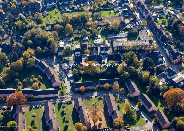 Luftbild Herbstluftbild Wohngebiet der Mehrfamilienhaussiedlung im Ortsteil Batenbrock in Bottrop i