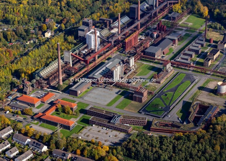 luftbilder essen,luftbilder https://luftbildfotografie-nrw.de/wp-content/uploads/2022/03/Essen_Villa-Huegel-2019.09_14.jpg