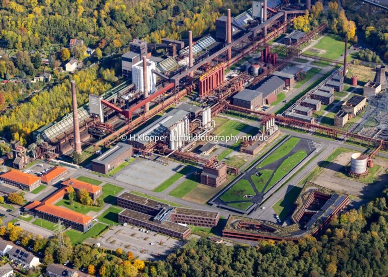 luftbilder essen,luftbilder https://luftbildfotografie-nrw.de/wp-content/uploads/2022/03/Essen_Villa-Huegel-2019.09_14.jpg