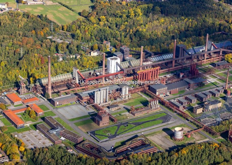 luftbilder essen,luftbilder https://luftbildfotografie-nrw.de/wp-content/uploads/2022/03/Essen_Villa-Huegel-2019.09_14.jpg