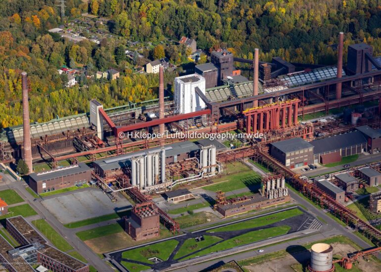 Luftbild Industrie- Denkmal der technischen Anlagen und Produktionshallen des Geländes der Stiftung des 