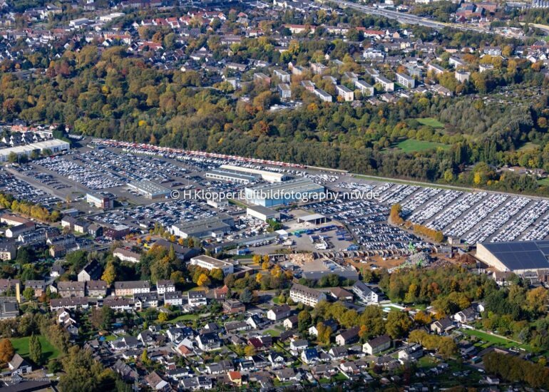 Luftbild Abstellfläche für Neuwagen PKW im Ortsteil Katernberg in Essen im Bundesland Nordrhein-Westfalen, Deutschland