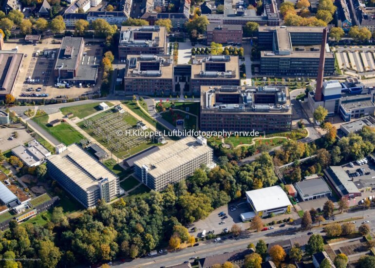 Luftbild Büro- und Geschäftshaus RWE Campus an der Altenessener Straße im Ortsteil Nordviertel in Essen im Ruhrgebiet im Bundesland Nordrhein-Westfalen, Deutschland.