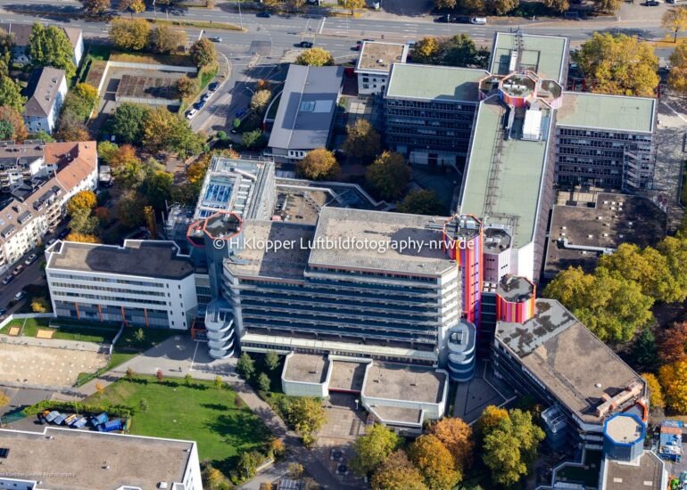 luftbilder essen,luftbilder https://luftbildfotografie-nrw.de/wp-content/uploads/2022/03/Essen_Villa-Huegel-2019.09_14.jpg