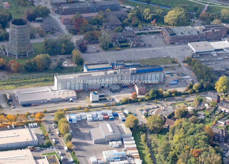 Luftbildfotografie Gebäude und Produktionshallen auf dem Werksgelände 