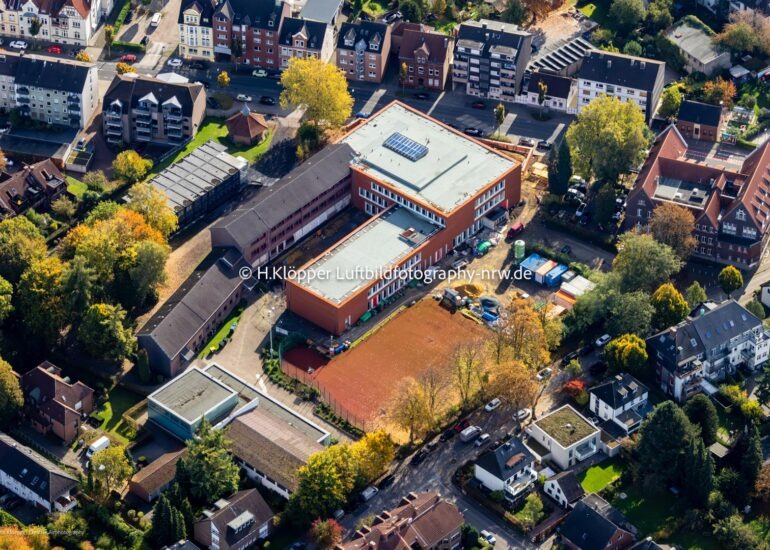 Luftbildfotografie Luftbild Baustelle zum Neubau des Schulgebäudes 