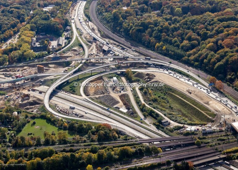 Luftbild Umbau und Sanierung Autobahnkreuz Kaiserberg in Duisburg im Bundesland Nordrhein-Westfalen