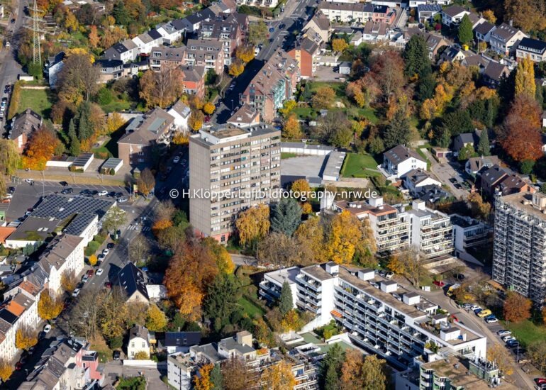 Hochhaus- Gebäude im Wohngebiet an der Birkenweg, Bogenstraße in Aachen