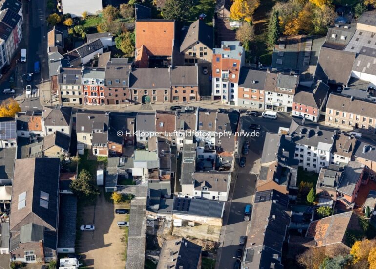 Luftbildfotografie Stadtrand und Außenbezirks- Wohngebiete an der Alt-Haarener Straße in Aachen im Bundesland Nordrhein-Westfalen, Deutschland