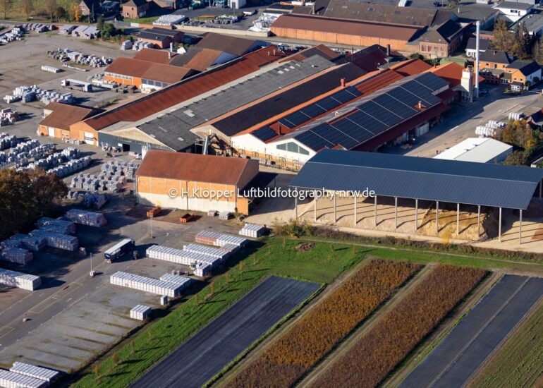 Luftbilder,Brüggen https://luftbildfotografie-nrw.de/wp-content/uploads/2023/07/Luftbild-41379-Brueggen-Rathaus-Zentrum-NRW-439A4540-scaled.jpg