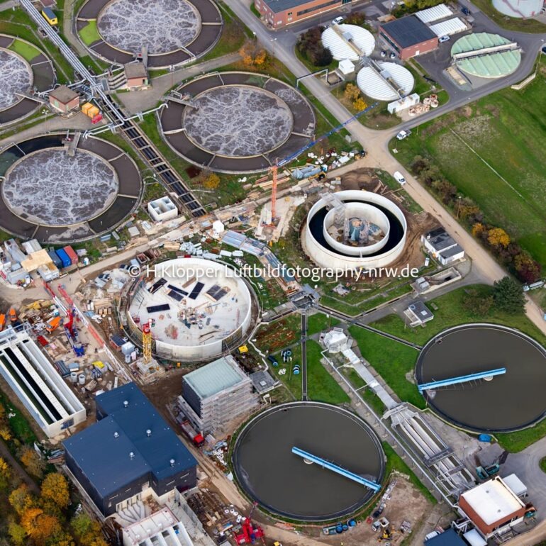 Luftbilder https://luftbildfotografie-nrw.de/wp-content/uploads/2026/01/Luftbilder-Dueren-Niederzier-Eifel-Rur-Klaeranlage-7142-2.jpg