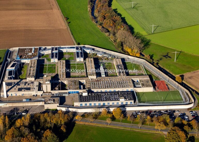 Luftbild Gelände der Justizvollzugsanstalt JVA in Geldern im Bundesland Nordrhein-Westfalen, Deutschland