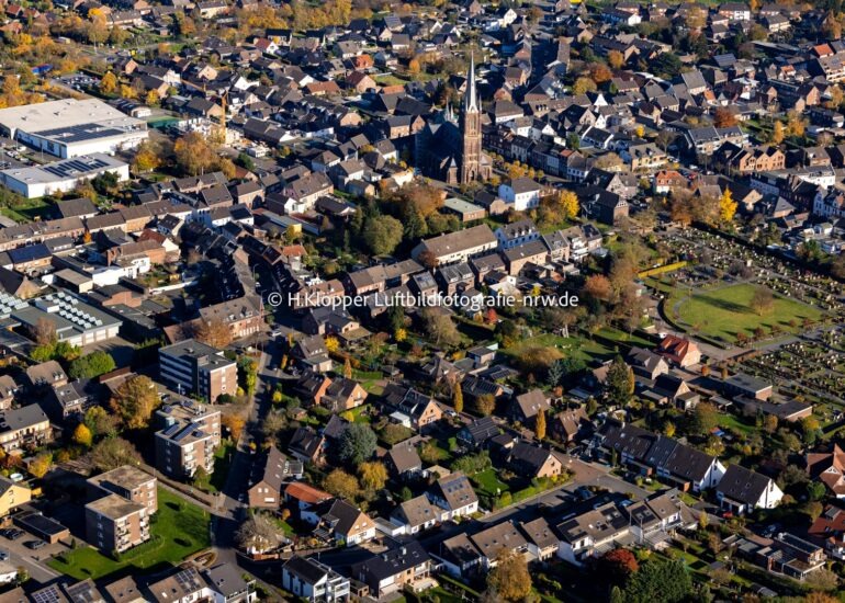 Luftbild,Kerken https://luftbildfotografie-nrw.de/wp-content/uploads/2025/09/Luftbild-Kerken-Aldekerk-4892-1.jpg