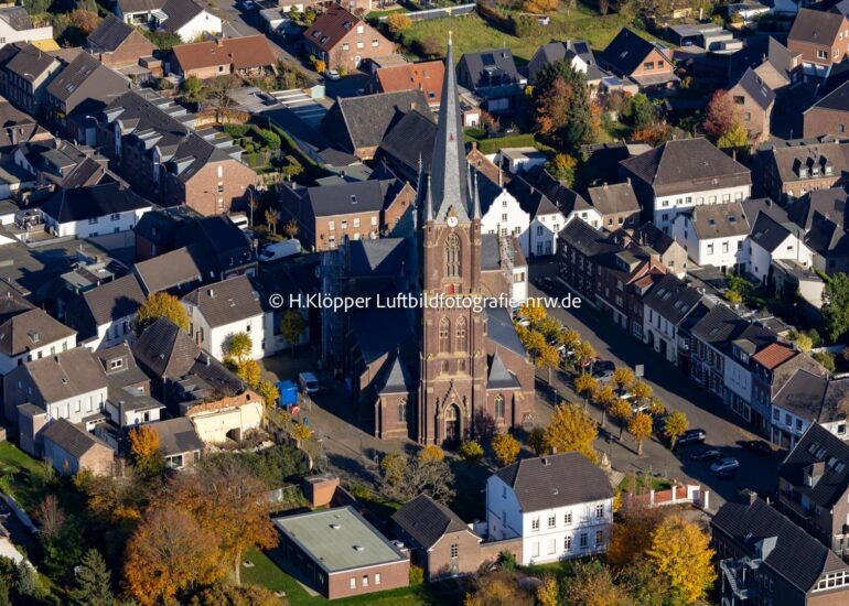 Luftbild,Kerken https://luftbildfotografie-nrw.de/wp-content/uploads/2025/09/Luftbild-Kerken-Aldekerk-4892-1.jpg