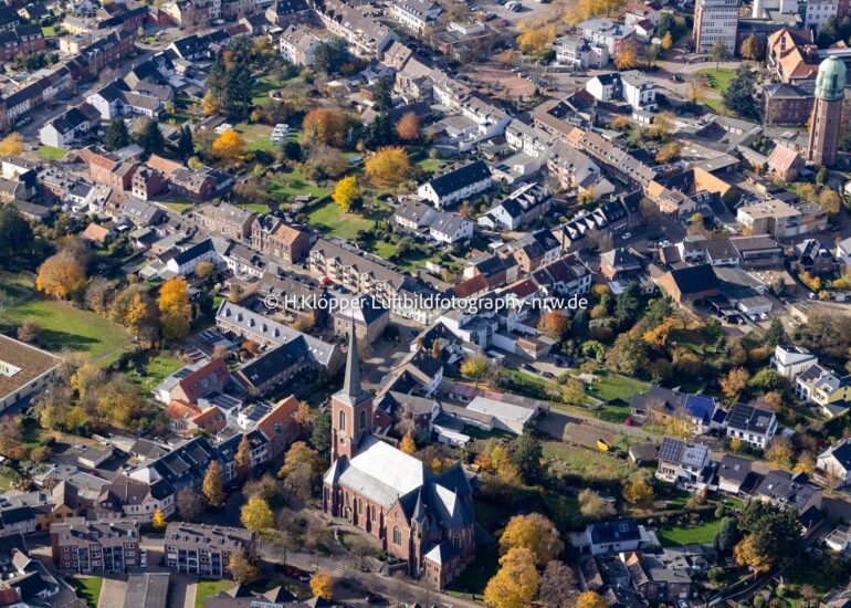 Luftbildfotografie Ortsansicht der Straßen und Häuser der Wohngebiete in Würselen Ortsteil Bardenberg im Bundesland Nordrhein-Westfalen, Deutschland