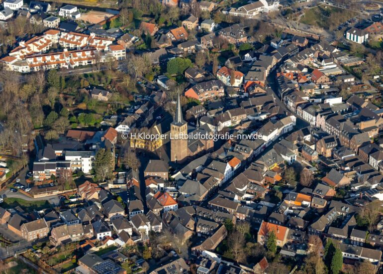 Luftbilder Altstadtbereich und Innenstadtzentrum in Wachtendonk