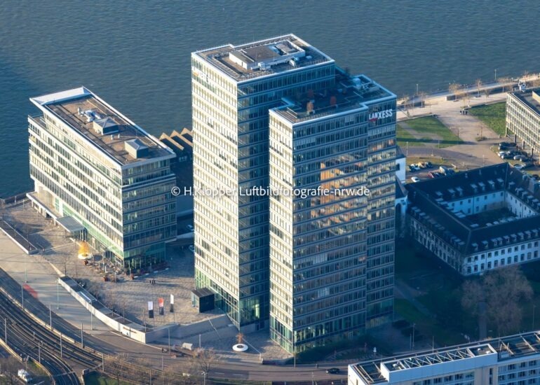 Luftbild Unternehmen- Verwaltungsgebäude 
