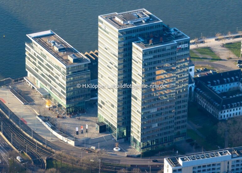 Luftbild Unternehmen- Verwaltungsgebäude 