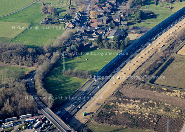 luftbilder meerbusch https://luftbildfotografie-nrw.de/wp-content/uploads/2022/11/Meerbusch-Buederich-Alt-Meererbusch-Hildegundisallee-Kastanienweg-Florastrasse-8788.jpg