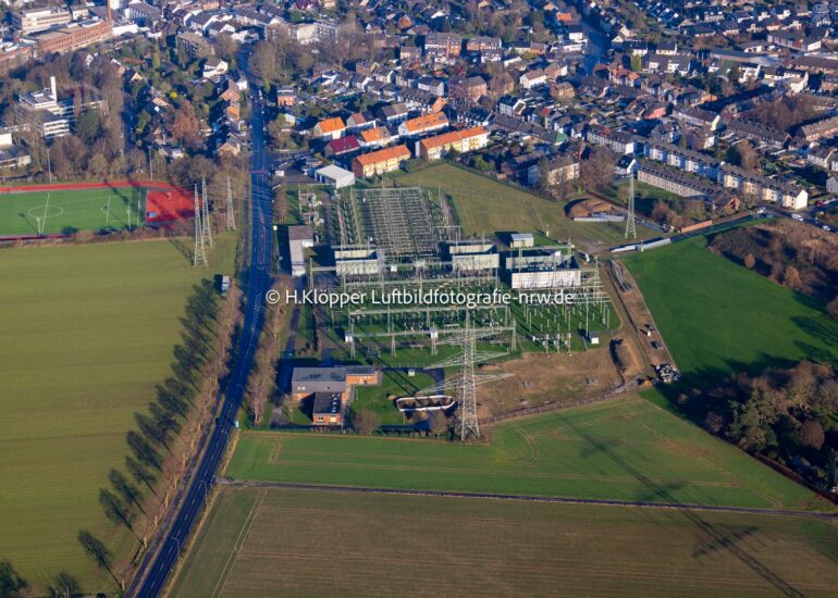 viersen,luftbilder https://luftbildfotografie-nrw.de/wp-content/uploads/2022/11/Luftbild-Industriegebiet-Mackenstein-Viersen-Duelken-Textilstrasse-Chemiestr.-.jpg