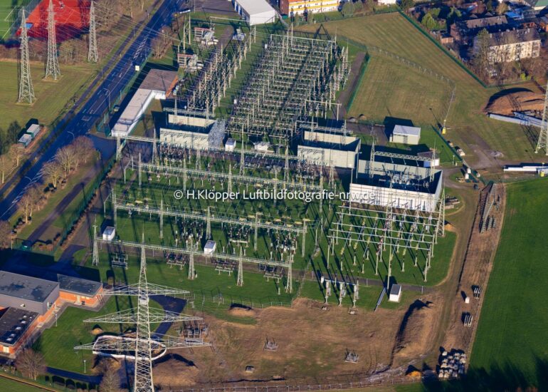 viersen,luftbilder https://luftbildfotografie-nrw.de/wp-content/uploads/2022/11/Luftbild-Industriegebiet-Mackenstein-Viersen-Duelken-Textilstrasse-Chemiestr.-.jpg