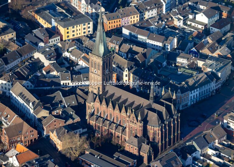 Luftbildfotografie Kirchengebäude 