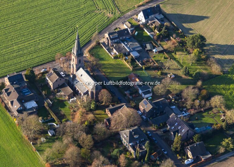 Luftbild Ortsansicht in Dornbusch