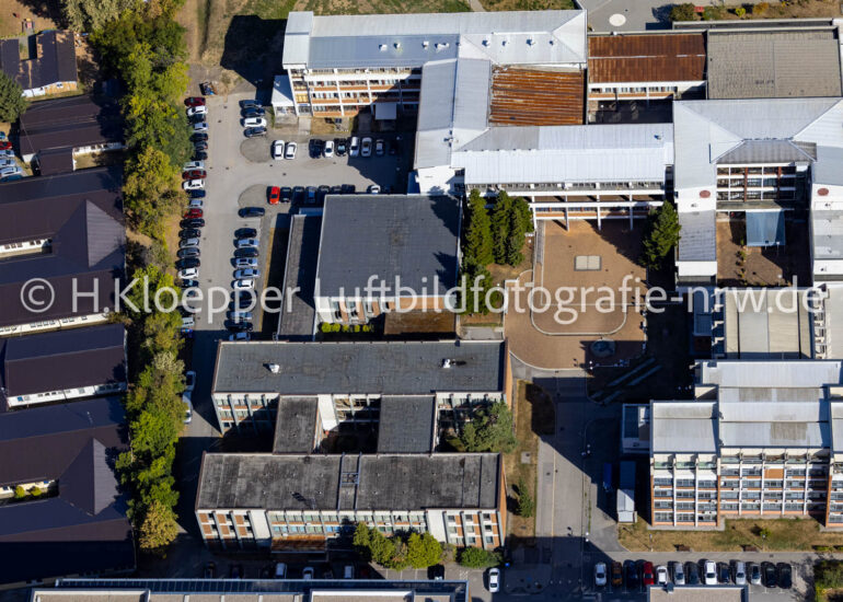 Luftbild Campus- Gebäude der Universität 