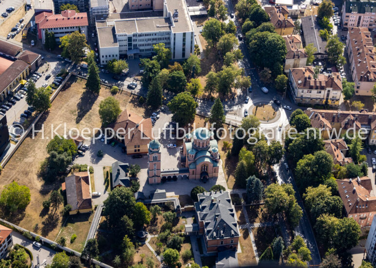 Luftbild Kirchengebäude 
